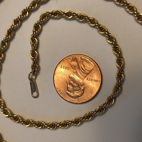 Goldtone Rope Chain - Picture 2 of 3